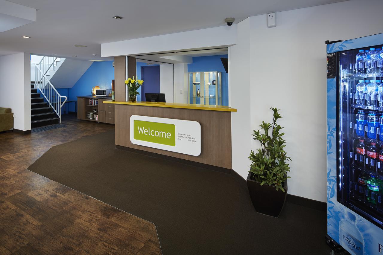 Ibis Budget Perth Airport Екстериор снимка